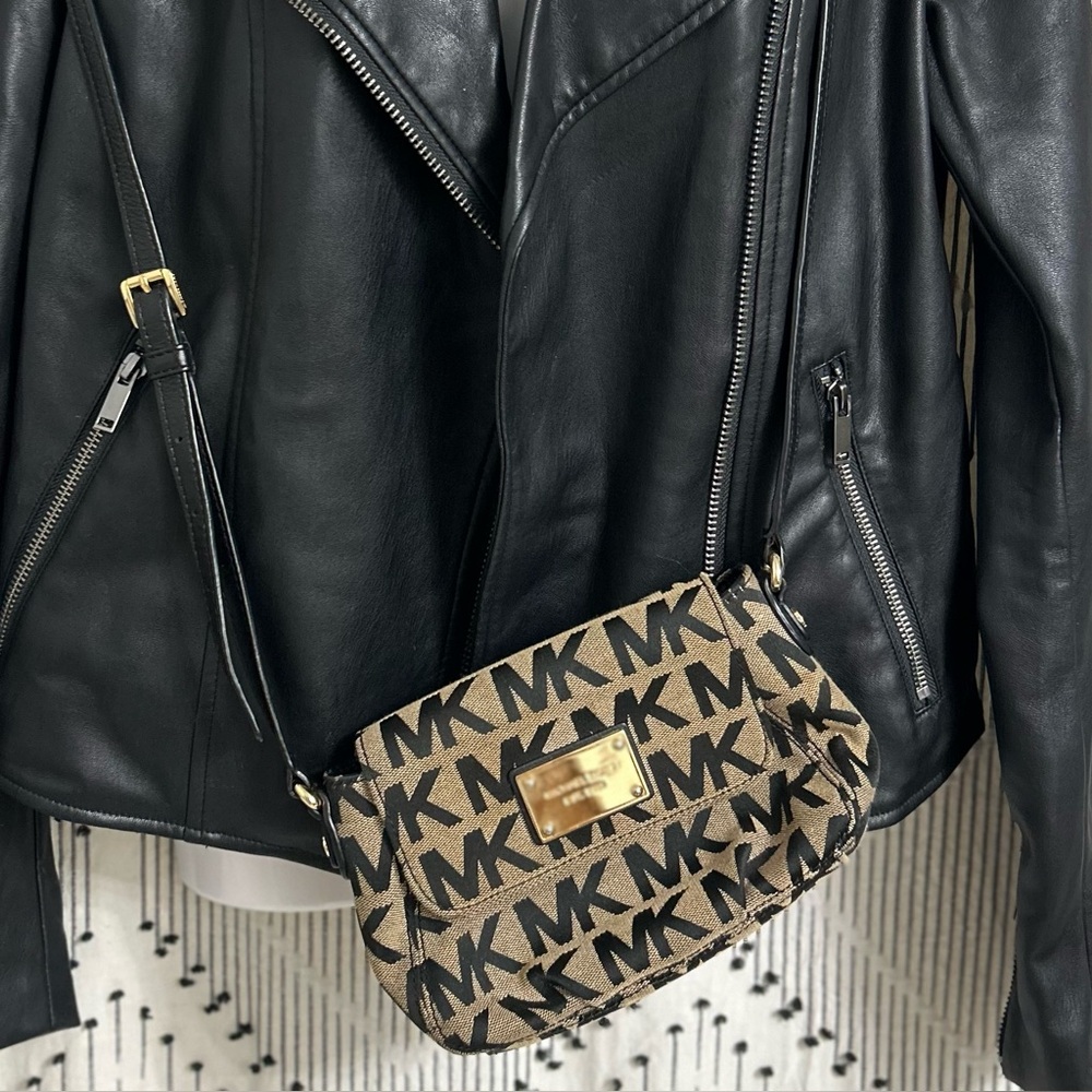 Michael Kors: Jet Set Signature Canvas Sm Cross Body bag